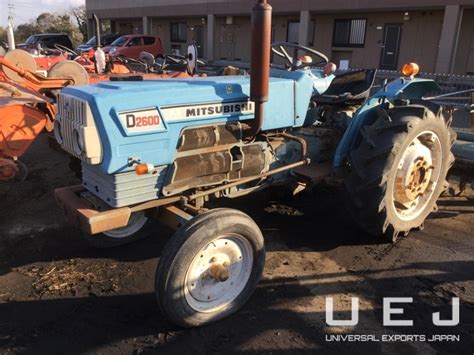This Mitsubishi D2650 is powerd by a diesel engine it has 4 cylinders ,it can produce 26 hp or 19. . Mitsubishi d2600 tractor specs